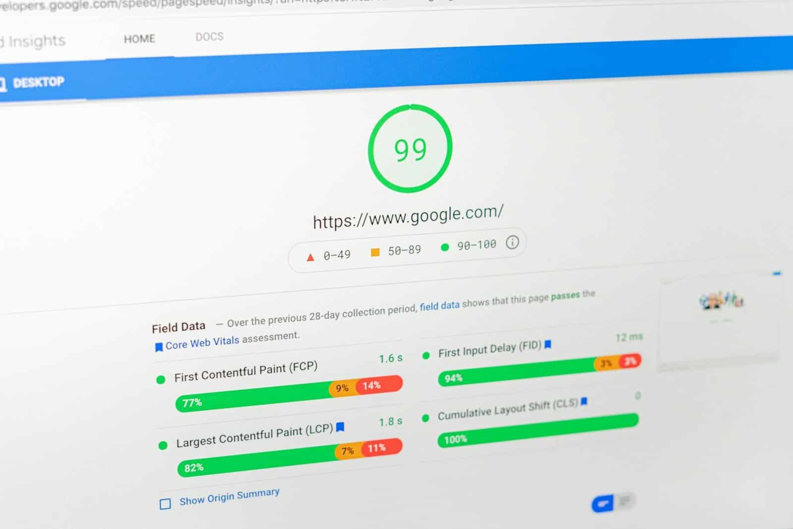 Informe de rendimiento web con métricas de carga e interactividad en pantalla
